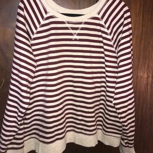 Old navy crew neck sweatshirt